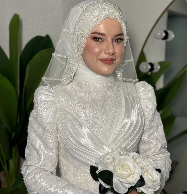 Sevgi Gündüz Makeup Studio