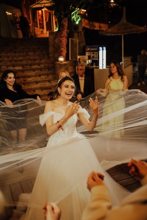 Miracle Wedding House