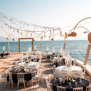 Miracle Wedding House