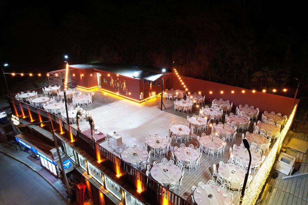 Efsunlu Davet Salonları