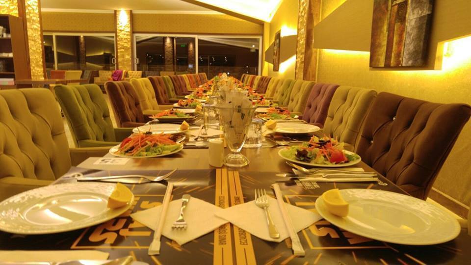 Akademi Cafe & Bistro