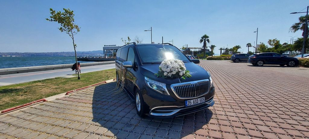 İz Air Vip Düğün Aracı