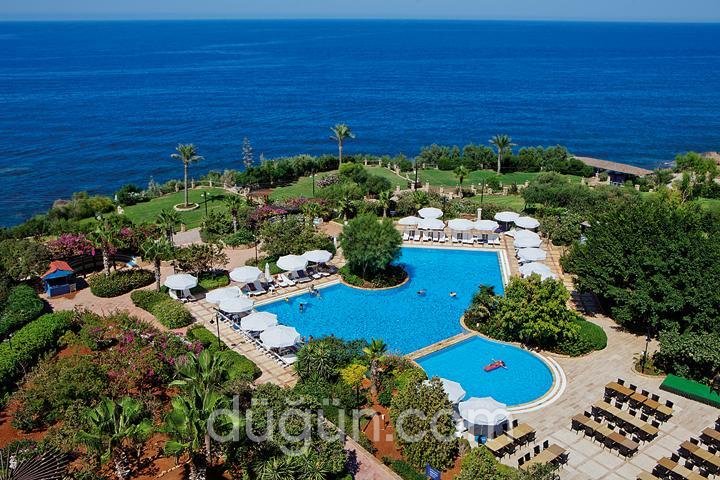 Merit Crystal Cove Hotel