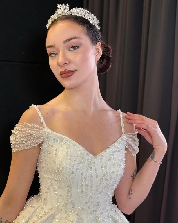 Ayşegül Sağ Make Up Artist