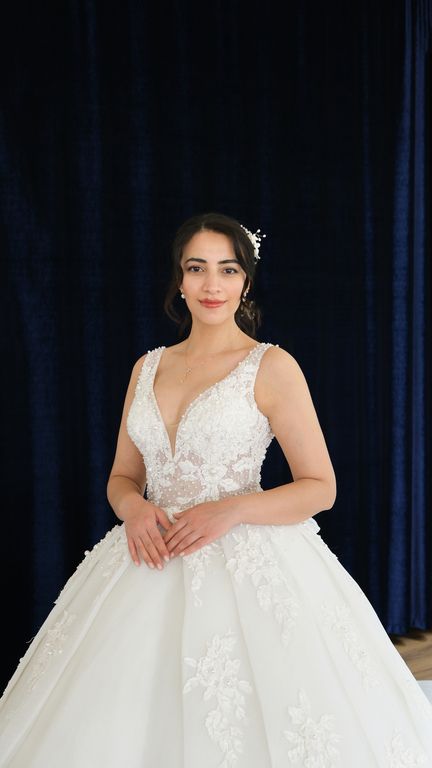 Fikriye Narin Gelinlik & Abiye