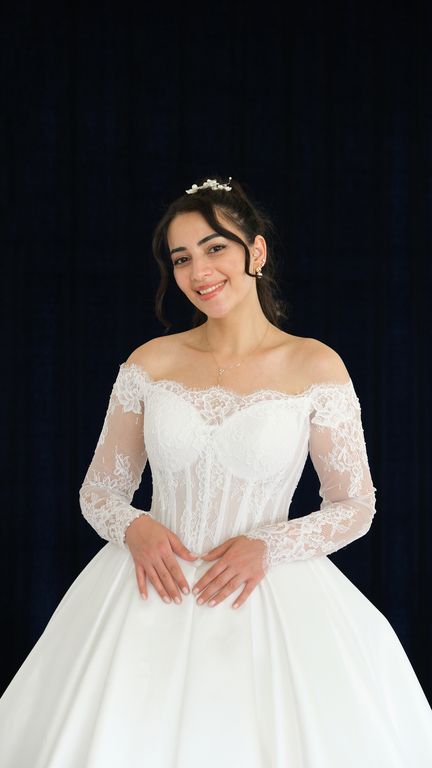 Fikriye Narin Gelinlik & Abiye