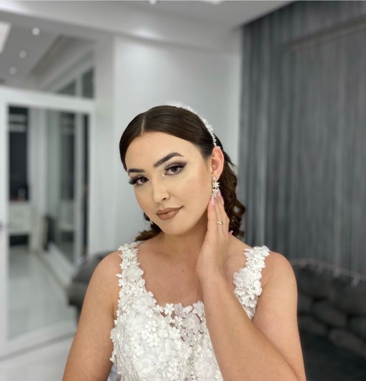 Yıldız Demirel Kuaför ve Güzellik Salonu