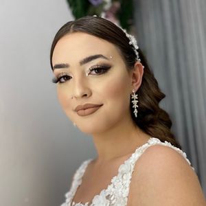 Yıldız Demirel Kuaför ve Güzellik Salonu