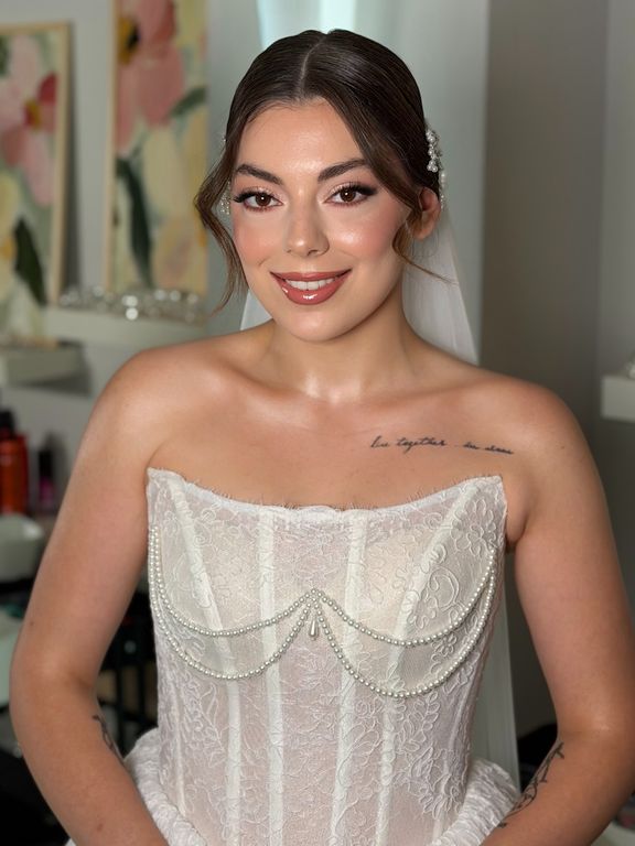 Esra Kayacan Makeup Studio - 2603934