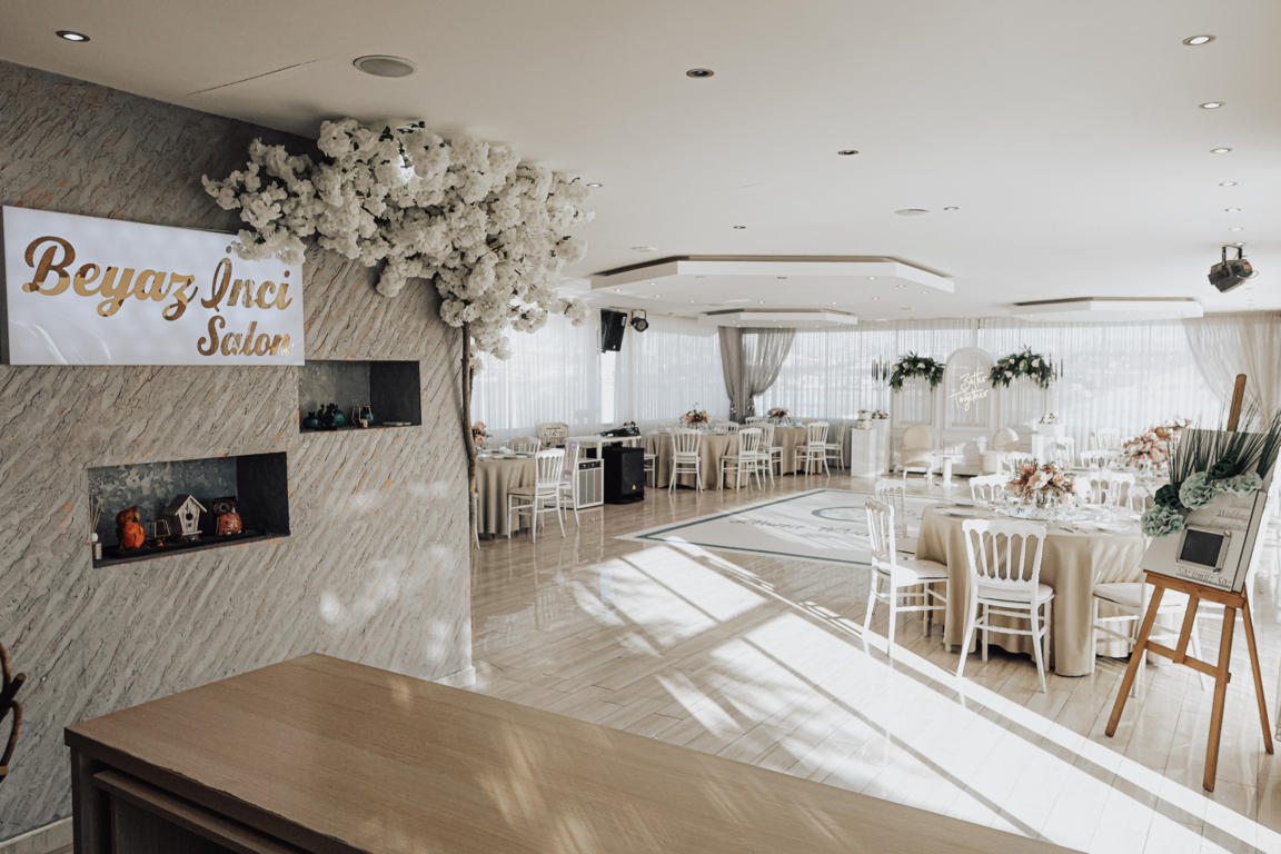 Mona Wedding & Banquett