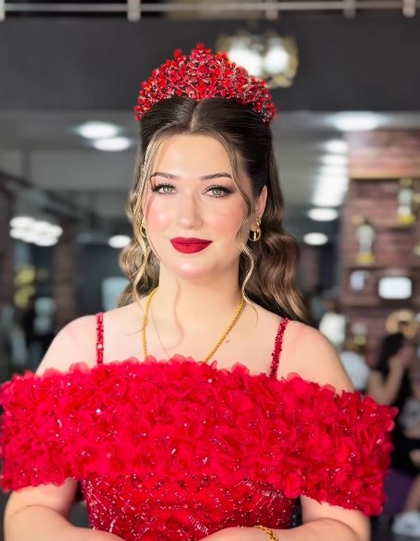 Salon Podyum Songül Emektar