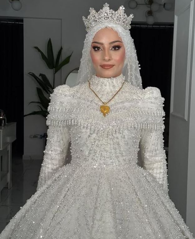 Sabahat Ayaz Makeup Studio