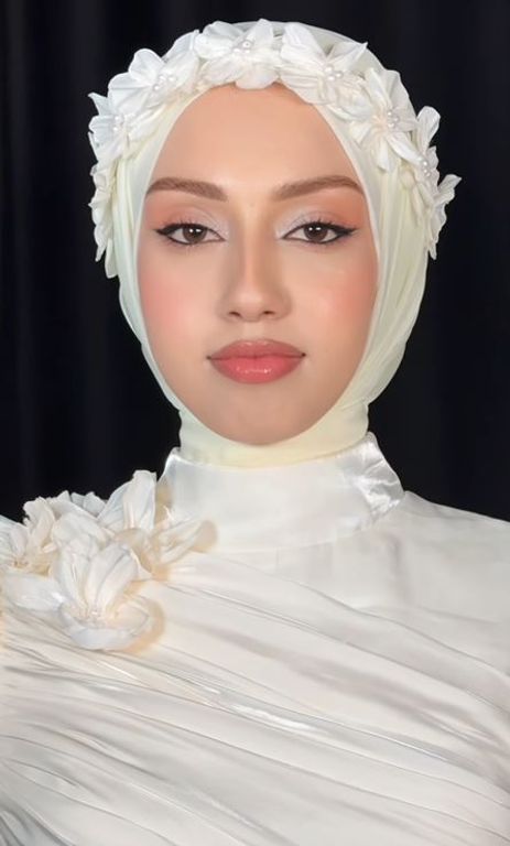 Sabahat Ayaz Makeup Studio