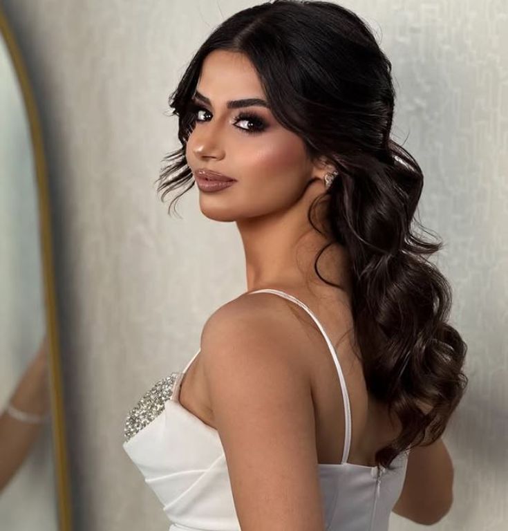 İlknur Kaya & Aygün Sağır Makeup Studio