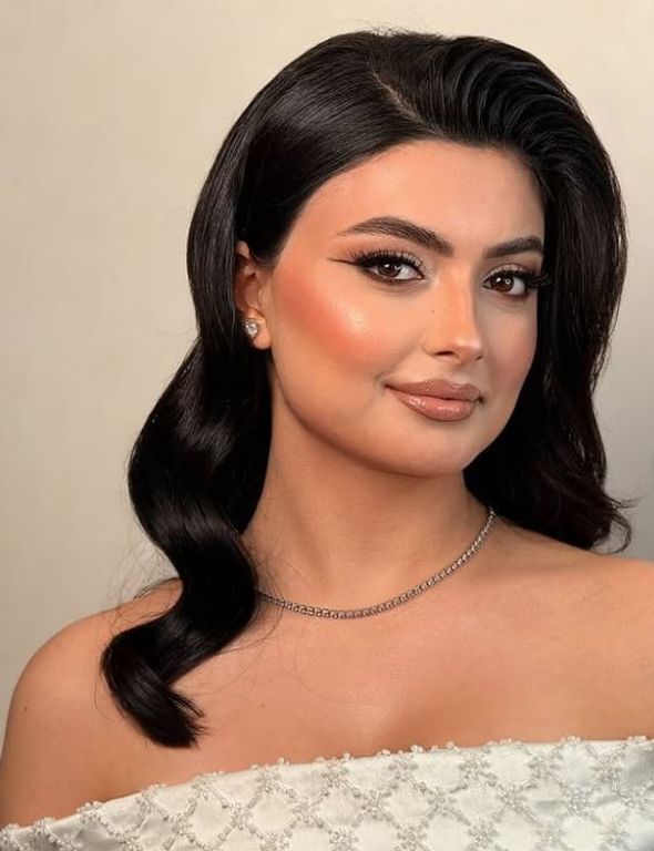 İlknur Kaya & Aygün Sağır Makeup Studio