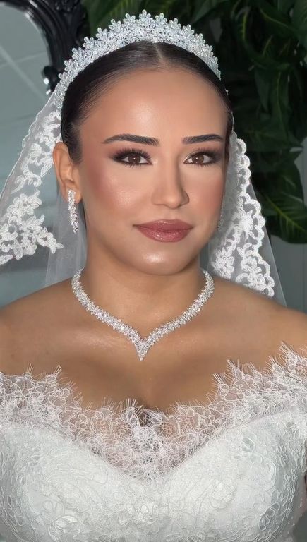 Samo Hair & Makeup - 2603837