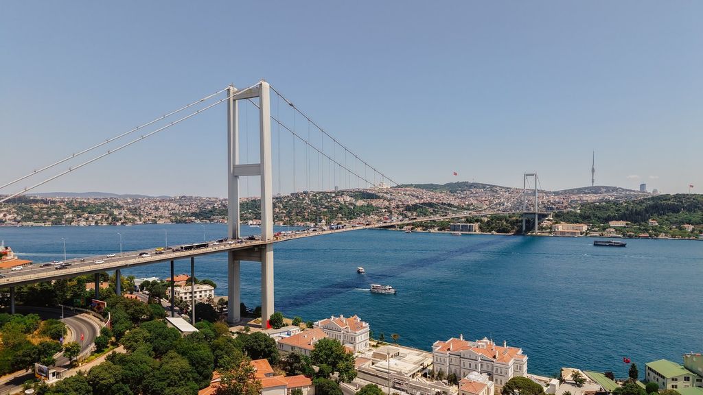 Crowne Plaza İstanbul Ortaköy Bosphorus