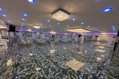 İmparator Müzikhol ve Düğün Salonu