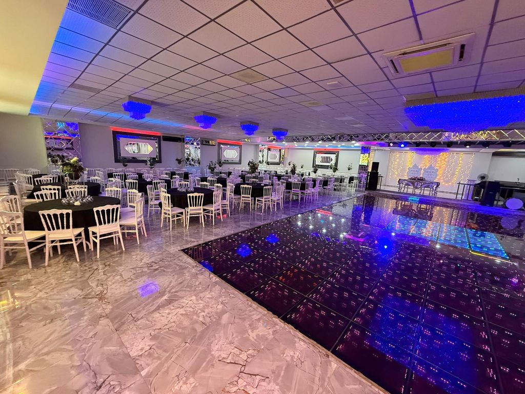 İmparator Müzikhol ve Düğün Salonu