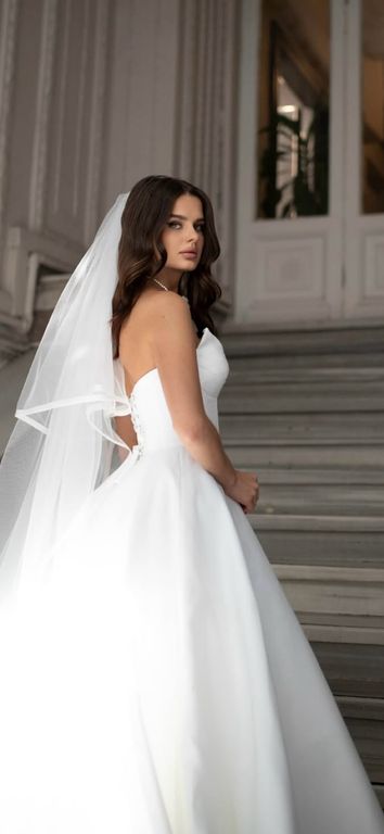 Korseli Drapeli Saten Gelinlik A Kesim Sırt Dekolteli Modern Gelinlik 3