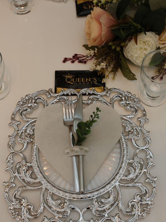 Queens Garden Davet Evi