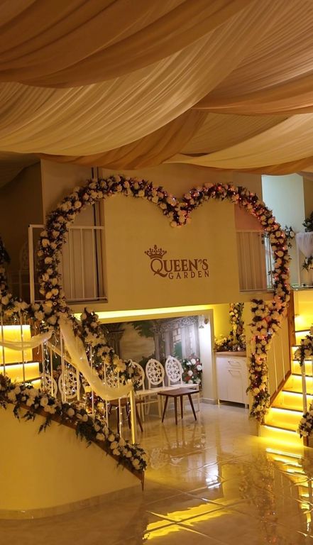 Queens Garden Davet Evi