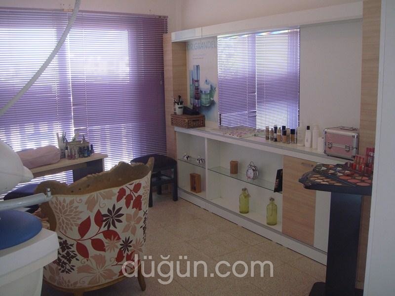 Senyoritta Beauty Salon