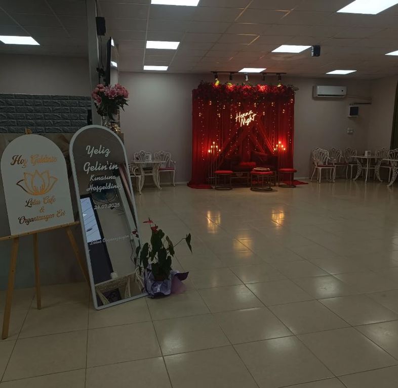 Lotus Cafe & Organizasyon Evi
