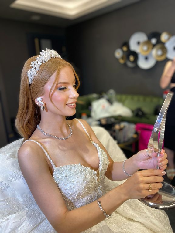 Betül Özgürel Makeup Studio