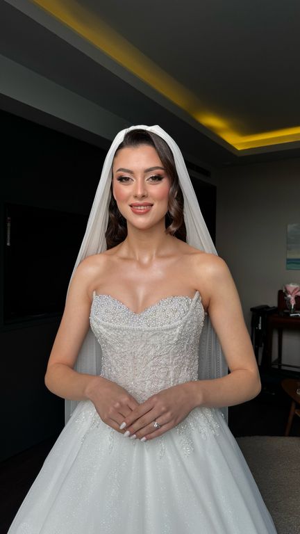 Betül Özgürel Makeup Studio