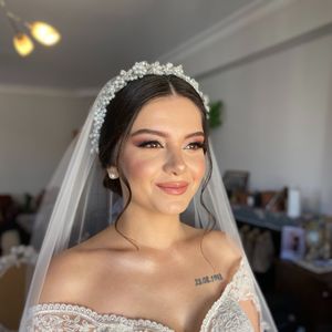 Betül Özgürel Makeup Studio