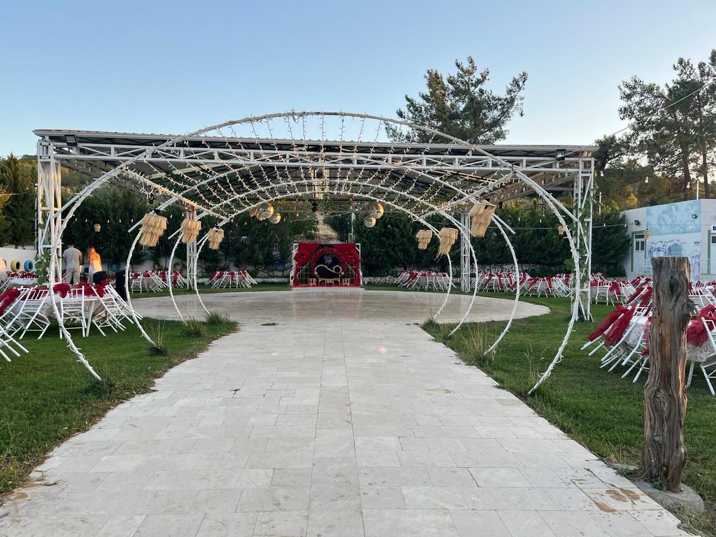 Çiftlik Kır Düğün Sarayı