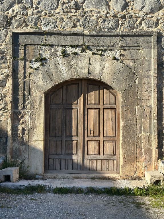 Kırkgözhan Kervansarayı