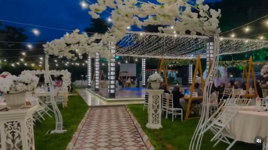 Alp Kır Düğün Sarayı