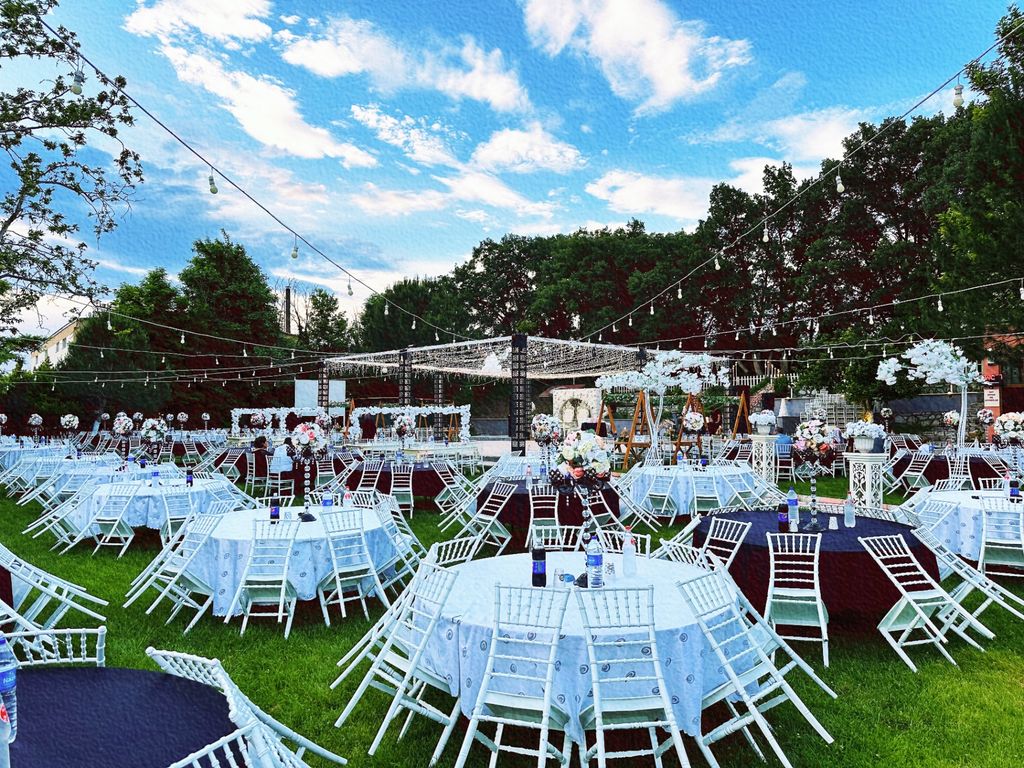 Alp Kır Düğün Sarayı