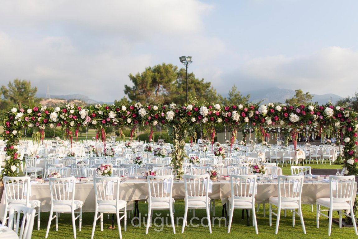 Korineum Golf & Beach Resort