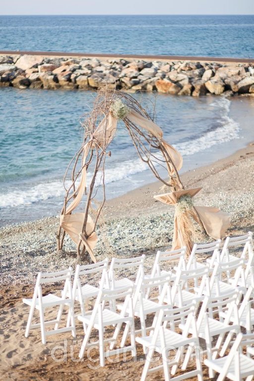 Korineum Golf & Beach Resort