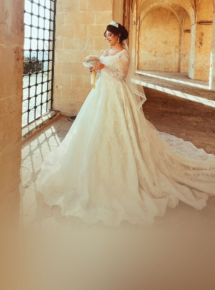 Medya Kılınçaslan Fashion