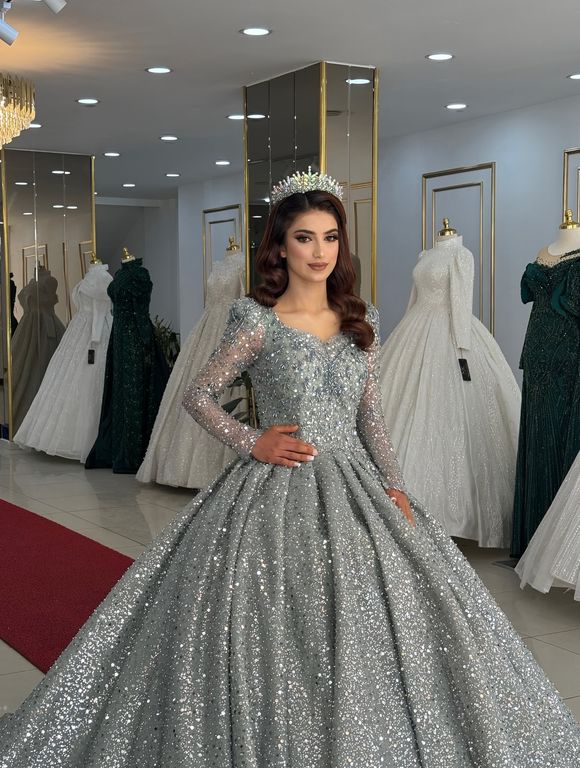 Medya Kılınçaslan Fashion