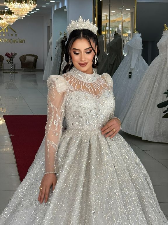 Medya Kılınçaslan Fashion