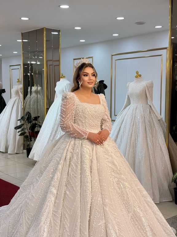 Medya Kılınçaslan Fashion