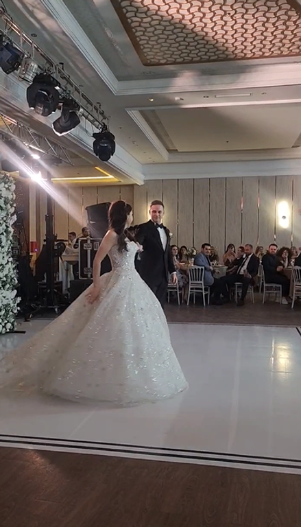 Düğün Dansı By Cenk Osman Akçaylı