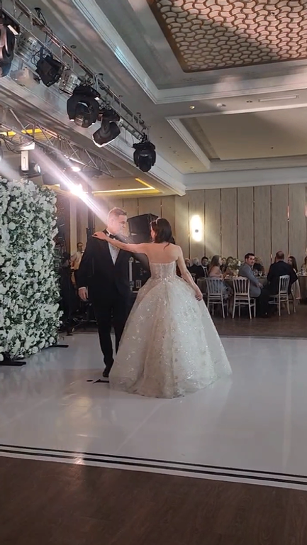 Düğün Dansı By Cenk Osman Akçaylı