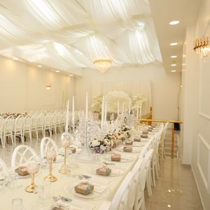 Elina Davet Evi