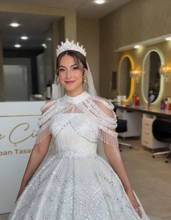 Mine Çimen Saç ve Makyaj Tasarım