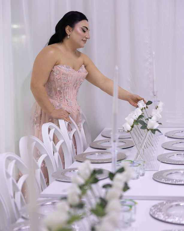 Almira Davet Evi