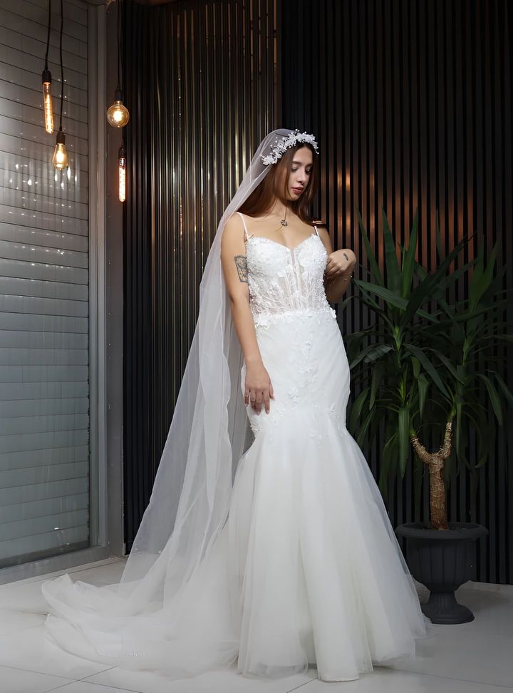 İnce Askılı Balık Model Gelinlik