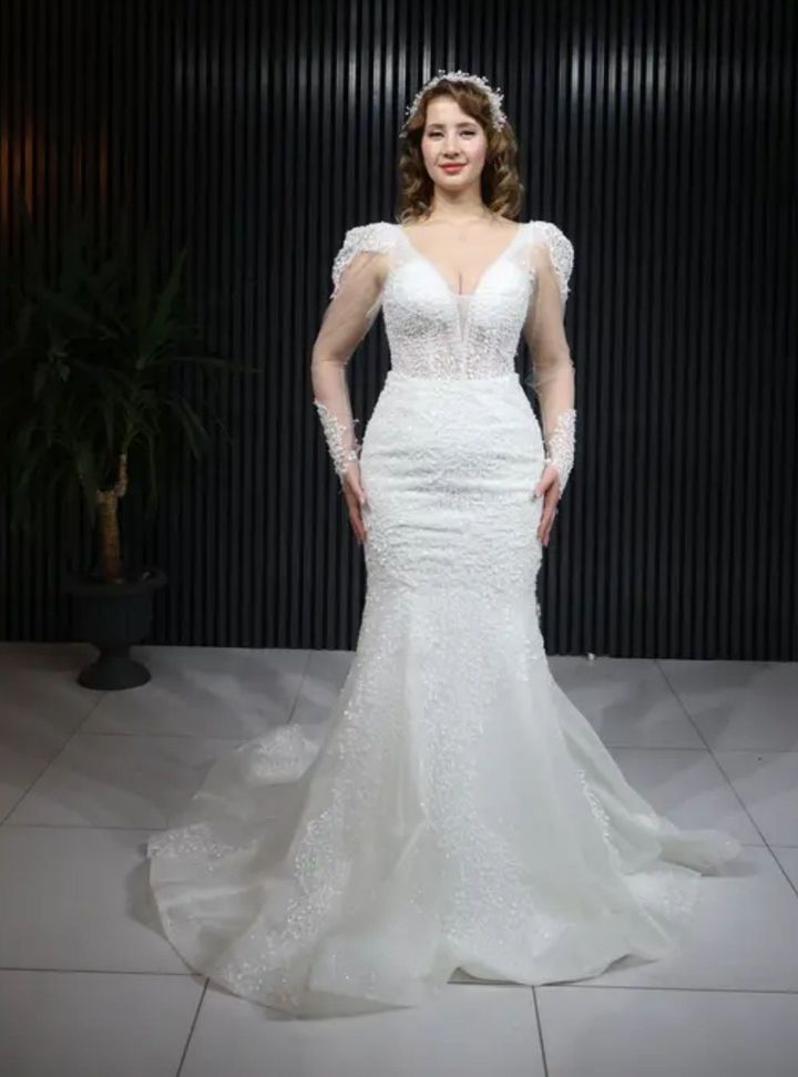 V Yaka Balık Model Gelinlik
