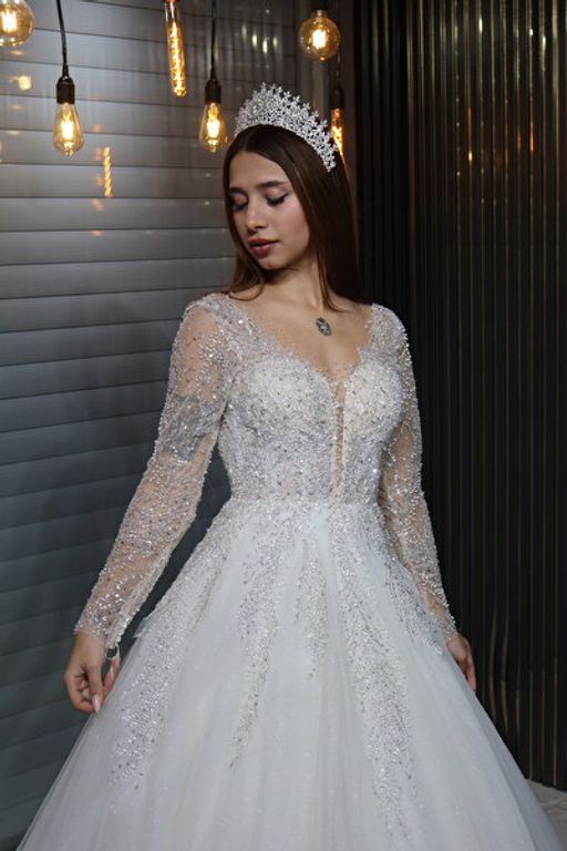Almila Gelinlik