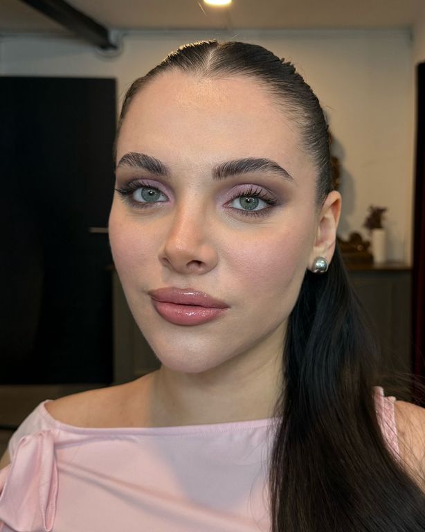 Şebnem Saymaz Make Up Artist